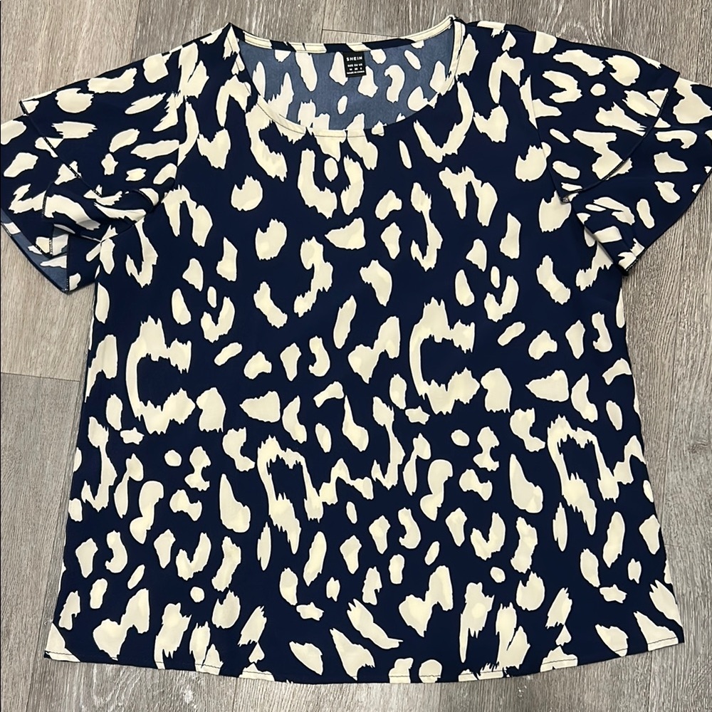 Women's Navy and White Leopard Print Top